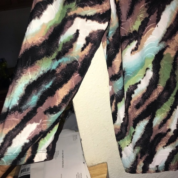 JM Collection blouse - Picture 2 of 2